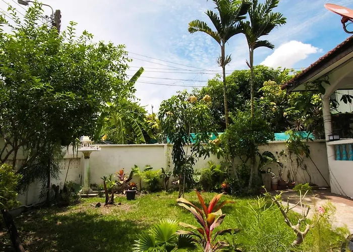 Cozy House 2br Bts Ekkamai